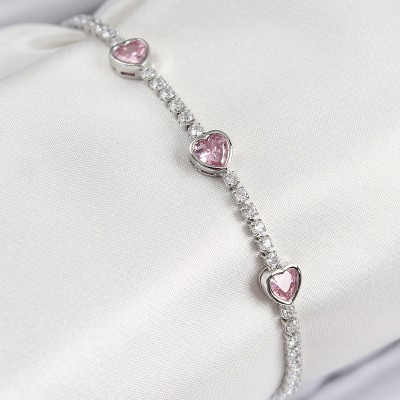 Pirinç Zirkon Taşlı Pembe Kalp Model Gümüş Renk Kadın Bileklik