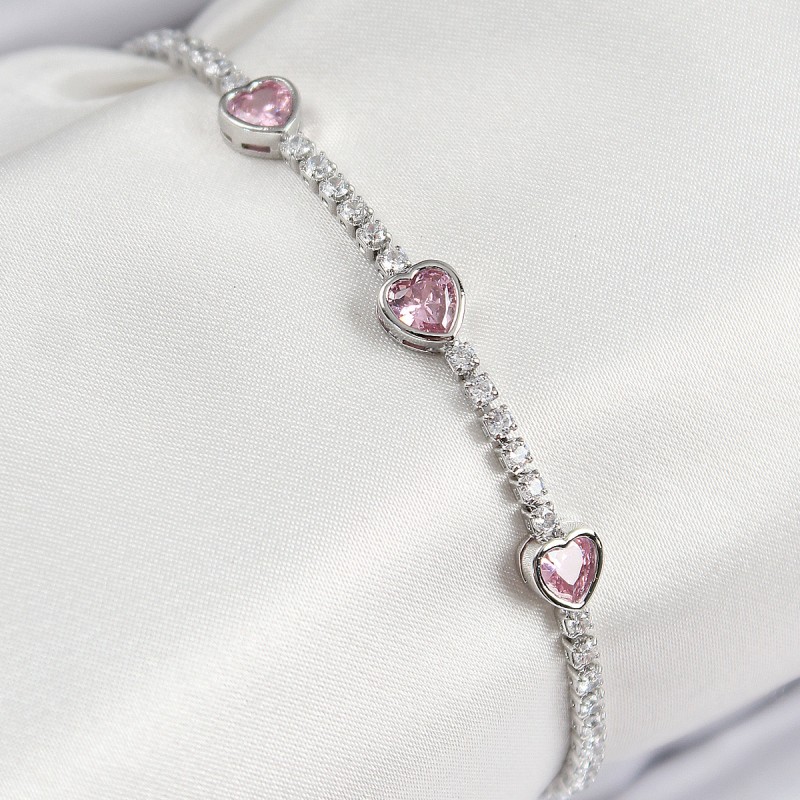 Pirinç Zirkon Taşlı Pembe Kalp Model Gümüş Renk Kadın Bileklik