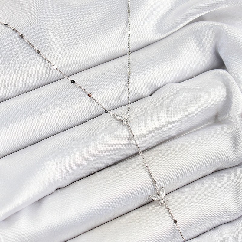 Pirinç Zirkon Taşlı Sıralı Kelebek Figürlü Y Model Gümüş Renk Kadın Kolye