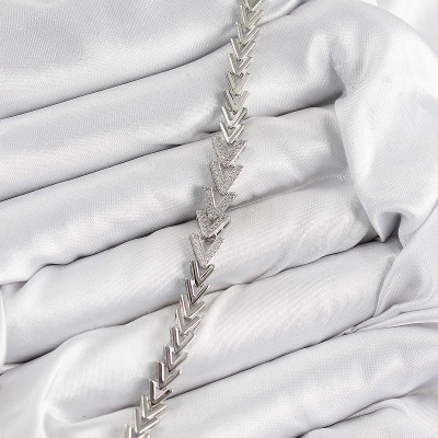 Pirinç Zirkon Taşlı Sıralı Ok Model Gümüş Renk Kadın Bileklik