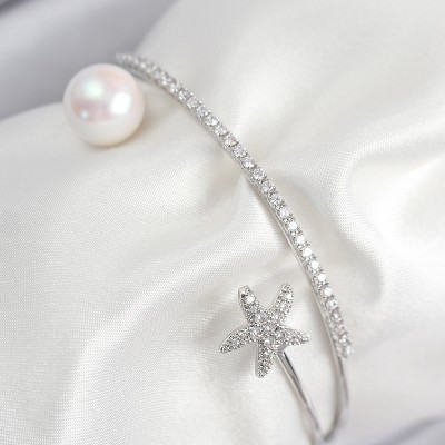 Pirinç Zirkon Taşlı Yıldız Ve İnci Model Gümüş Renk Kadın Bileklik