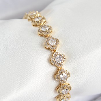Pirinç Zirkon Taşlı Yonca Baget Model Gold Renk VIP Seri Kadın Bileklik