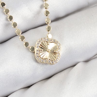 Pirinç Zirkon Taşlı Yonca Model Ezme Zincir Gold Renk Kadın Kolye