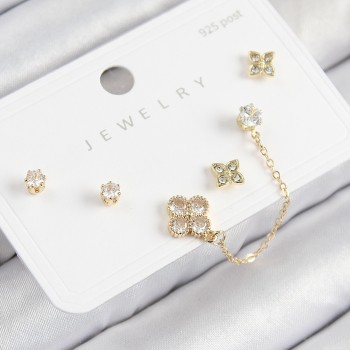 Pirinç Zirkon Taşlı Yonca Model Gold Renk 925 Ayar Gümüş Çivi Kadın Küpe Set