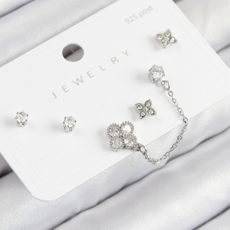 Pirinç Zirkon Taşlı Yonca Model Gümüş Renk 925 Ayar Gümüş Çivi Kadın Küpe Set