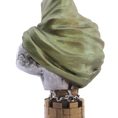 Polyester Dr. Doom Figürü 