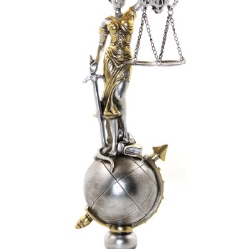 Polyester Dünya Küre Üzerinde Adalet Biblosu Model 1 