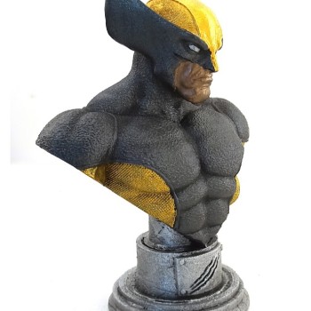 Polyester Wolverine Figür Küçük Boy