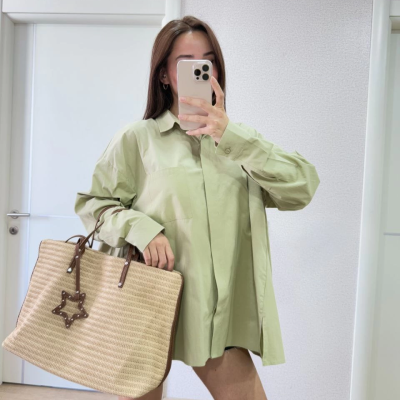 Poplin   Yakalı Yandan Yırtmaçlı Arka Pens Detaylı Gömlek - Yeşil -