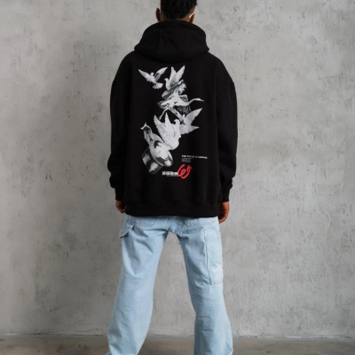 Şapkalı Güvercin Baskılı Kapşonlu Sweat - Siyah