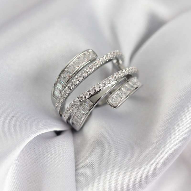 Sarmal Zirkon Baget Taşlı Gümüş Renk Kadın Yüzük