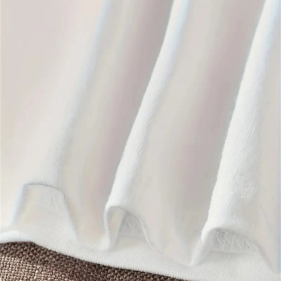 Şık Siyah Kedi Grafik Tişört - Mükemmel Yaz Modası - Beyaz -