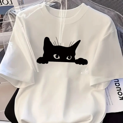 Şık Siyah Kedi Grafik Tişört - Mükemmel Yaz Modası - Beyaz -