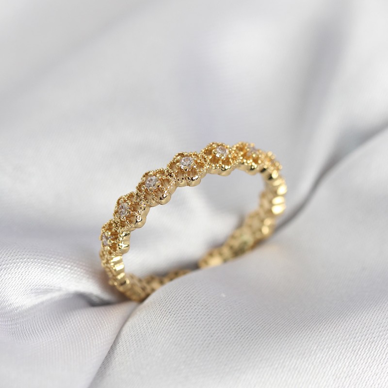 Sıralı Çiçek Model Gold Renk Zirkon Taşlı Kadın Yüzük