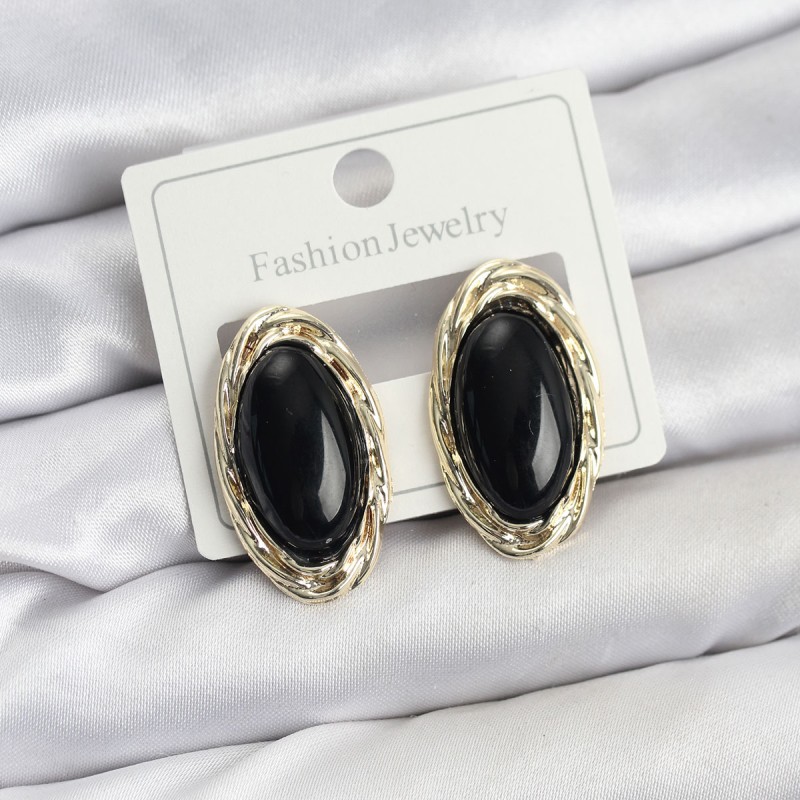 Siyah Badem Model Vintage Kadın Küpe