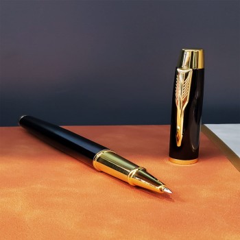 Siyah Beyaz Renkli Tarihsiz Ajanda Defter Ve Metal Roller Kalem Seti