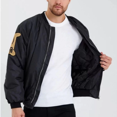 Siyah Bomber Kolej Mont – B Harfi ve Kemik Baskılı -