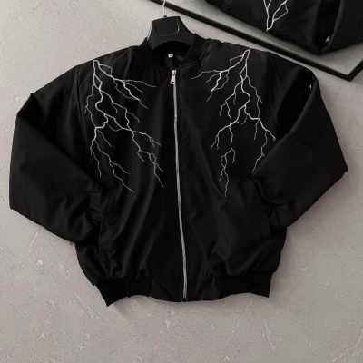 Siyah Bomber Mont – Beyaz Şimşek Desenli -