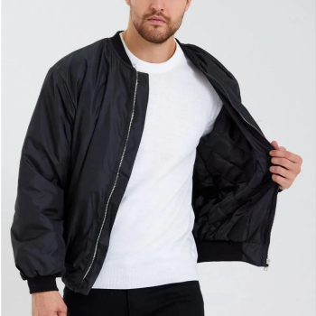 Siyah Bomber Mont – Su İtici Kumaş, Kapitone Astarlı, Fermuarlı -