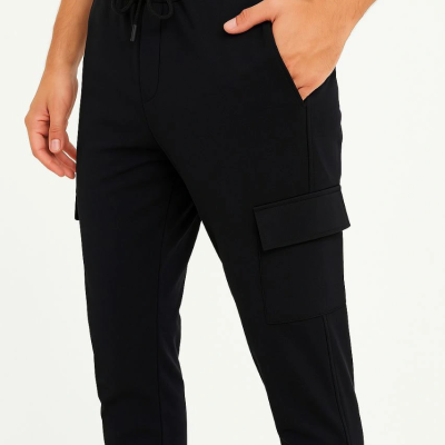 Siyah Jogger Eşofman Altı Rahat Kalıp, Kargo Cepli, Lastikli Paça, Günlük Spor Pantolon - Siyah