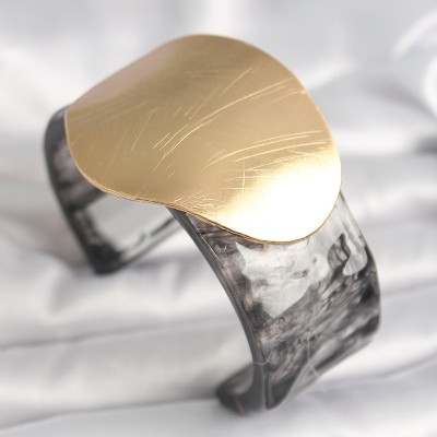 Siyah Mermer Desen Akrilik Plastik Gold Daire Plaka Model Vintage Kadın Bilezik