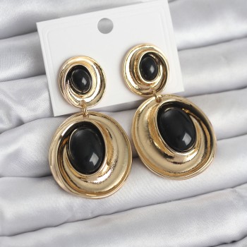 Siyah Sallantılı Damla Model Gold Renk Vintage Kadın Küpe