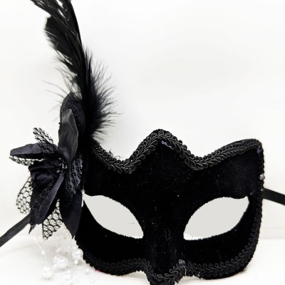 Siyah Süet Yandan Tüylü İncili Parti Maskesi