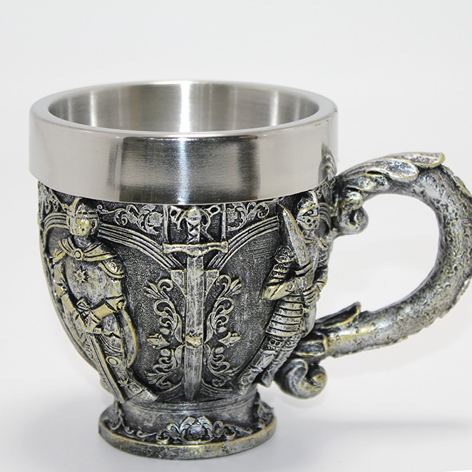 Şövalye Kabartmalı Paslanmaz Çelik Kupa Bardak