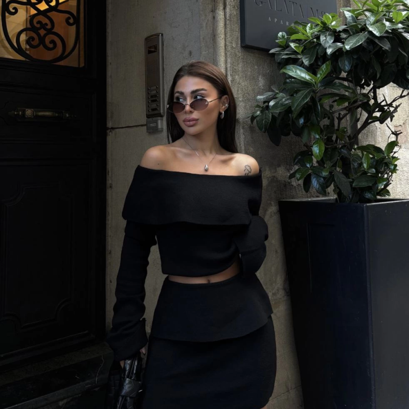 Straplez , Madonna , Carmen Yaka Croplu Mini Etekli ikili Takım Triko - Siyah -