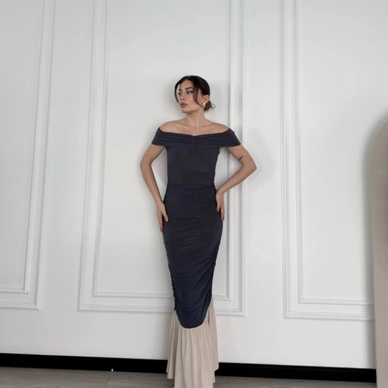 Striptiz Omuzlu Uzun Elbise- Füme -