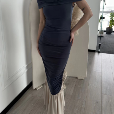 Striptiz Omuzlu Uzun Elbise- Füme -