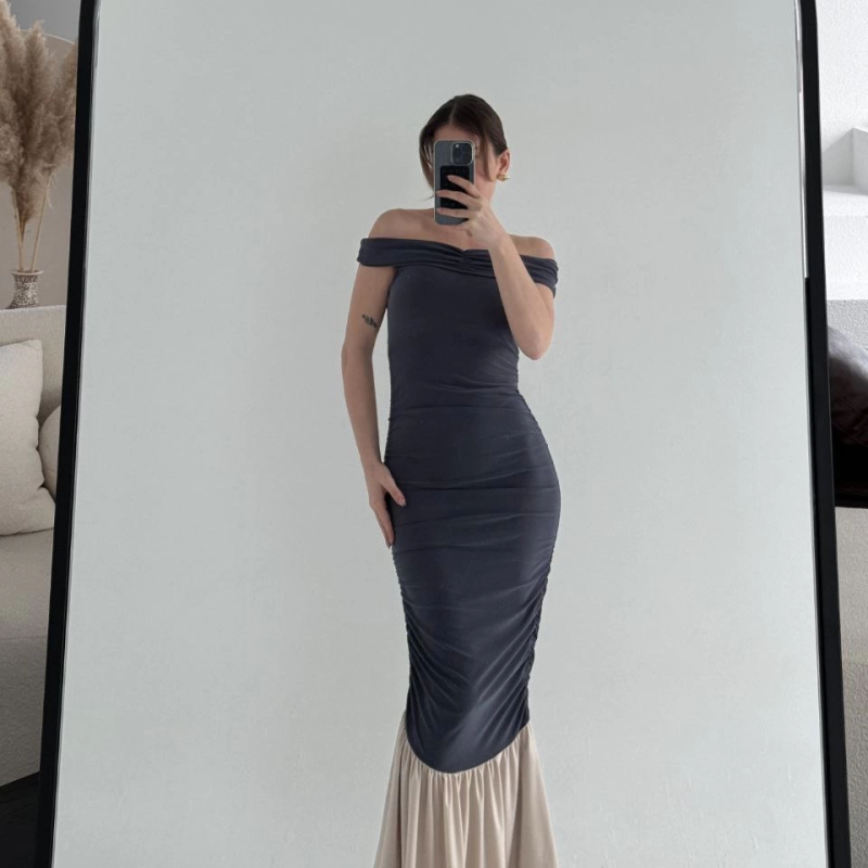 Striptiz Omuzlu Uzun Elbise- Füme -