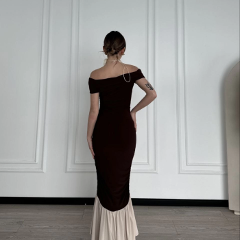 Striptiz Omuzlu Uzun Elbise- Kahve -