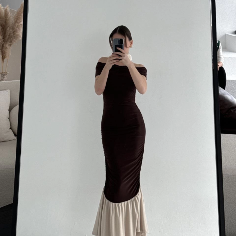 Striptiz Omuzlu Uzun Elbise- Kahve -