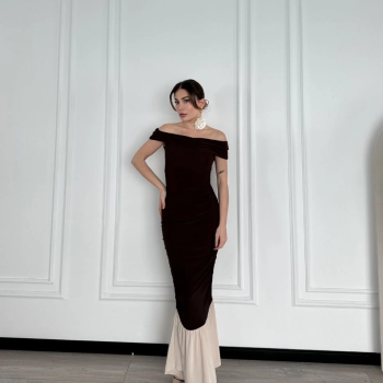 Striptiz Omuzlu Uzun Elbise- Kahve -