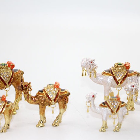 Swarovski Taşlı 3'lü Deve Figürü Model 3