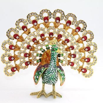 Swarovski Taşlı Tavuskuşu Model 3