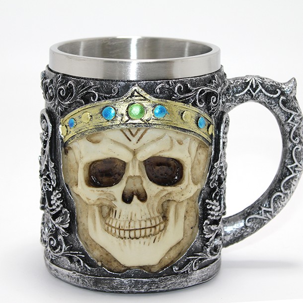 Taçlı Kurukafa Kralı 3D Kabartmalı Çelik Kupa Bardak