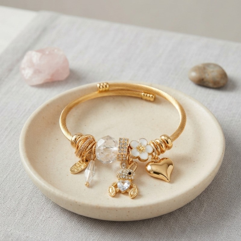 Tavşan Model Gold Renk Beyaz Charmlı Bileklik