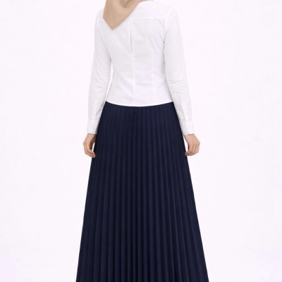 Tesettür Beyaz Gömlekli Pliseli Etek İkili Takım Gündelik ve Ofis Şıklığı - Lacivert