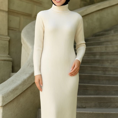 Tesettür Triko Elbise  - Beyaz -