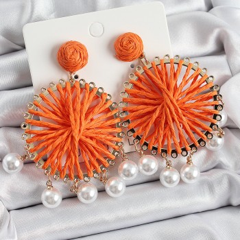 Turuncu Hasır Örgü Sarmal Model Sallantılı İnci Detaylı Gold Renk Kadın Küpe