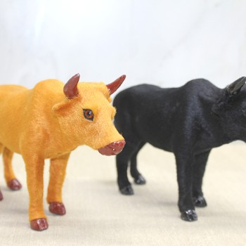 Tüylü Boğa Biblosu 