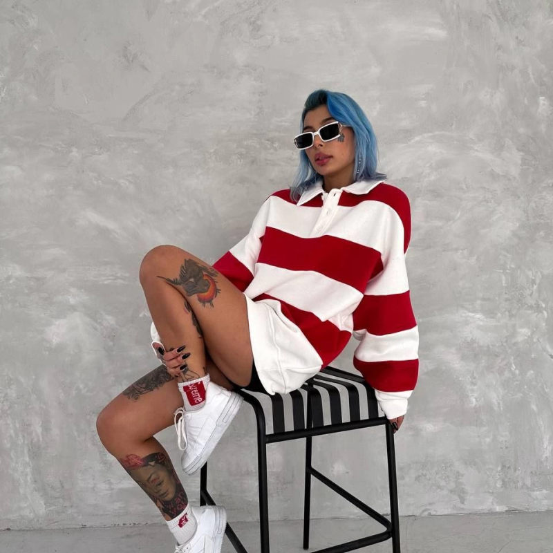 Üç İplik Parçalı Yakalı SweatShirt - Kırmızı -