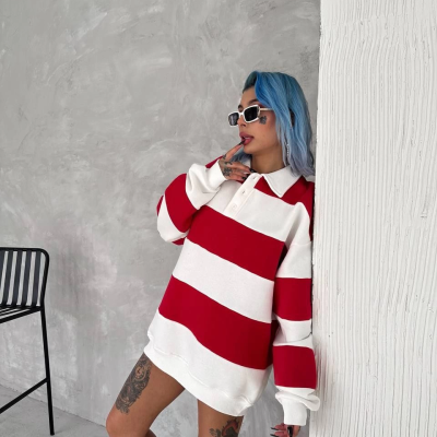 Üç İplik Parçalı Yakalı SweatShirt - Kırmızı -