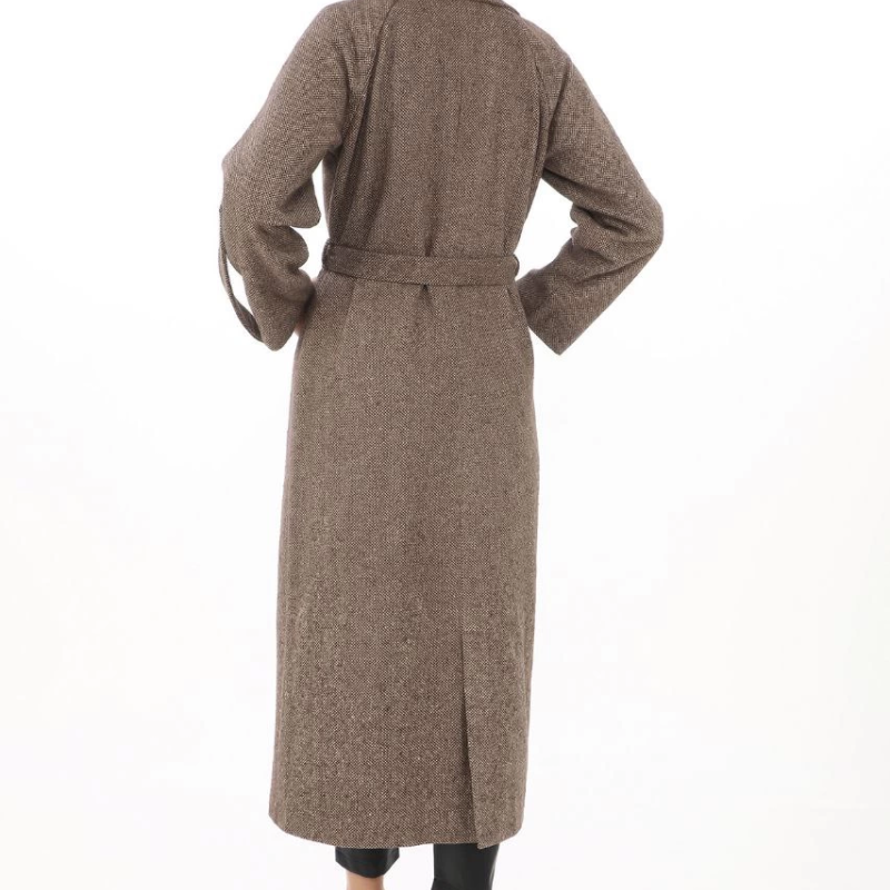 Uzun Kaşe Kaban – Yünlü Dokuma Kaşmir Kumaş, Kruvaze Yaka, Kuşaklı Astarlı Tesettür Uyumlu Şık Kışlık Siyah Model- Vizon