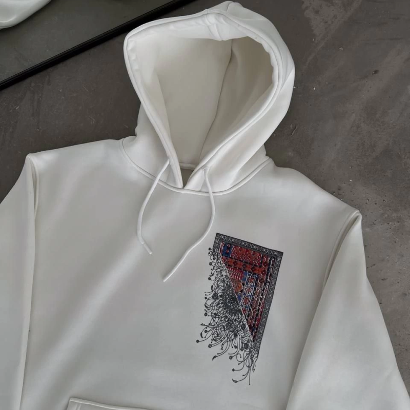 Uzun Kol Kapüşonlu Ön Ve Arka Baskılı SweatShirt - Beyaz -