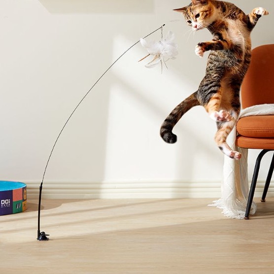 Vantuzlu Tüylü Zilli Kedi Oyun Oltası