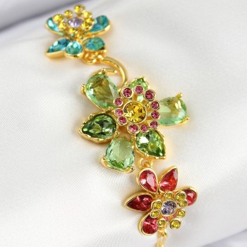 VIP Pirinç Zirkon Taşlı Çiçek Model Gold Renk Kadın Bileklik