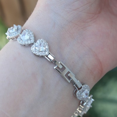 Vip Seri Pirinç Zirkon Taşlı Gümüş Renk Kalp Model Bileklik